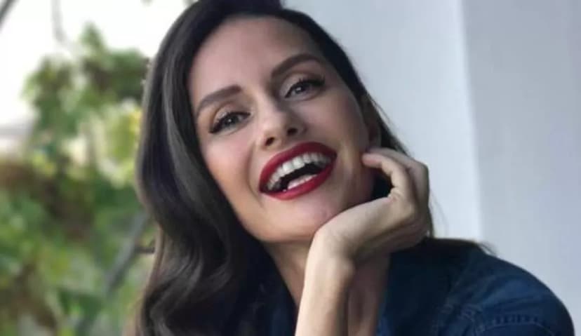 Yasemin Özilhan Göz&Dudak Makyajı Nasıl Yapılır? - Bölüm 3 - Hamiyet Akpınar İle