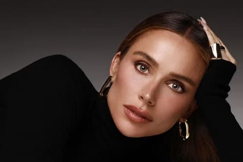 ÜNLÜLERİN MAKYAJ ARTİSTİ MARY PHILLIPS’İN GÜZELLİĞE DAİR TÜYOLARI