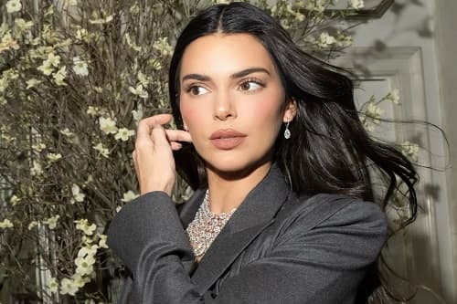 10 DAKİKADA OFİS MAKYAJI NASIL YAPILIR?