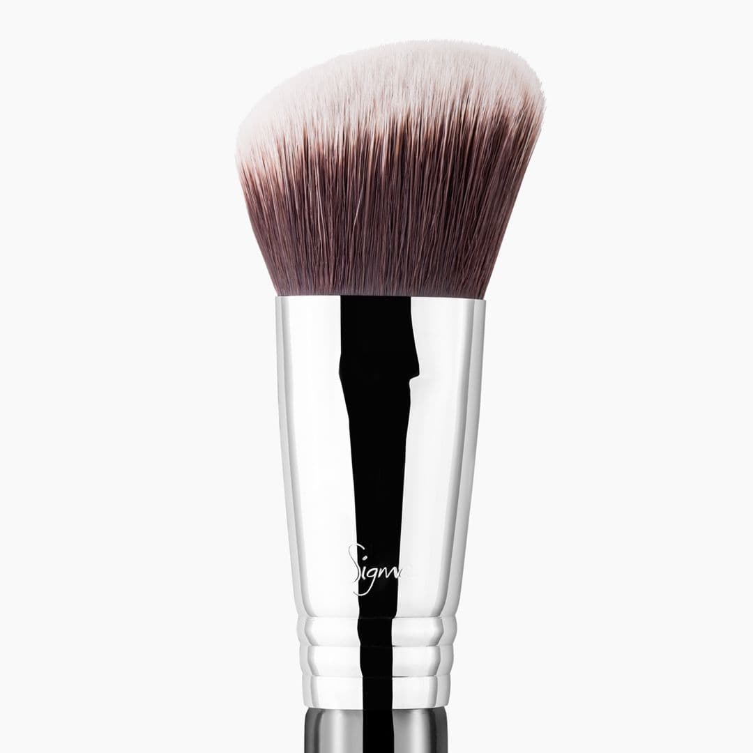 F84 - ANGLED KABUKI™ BRUSH