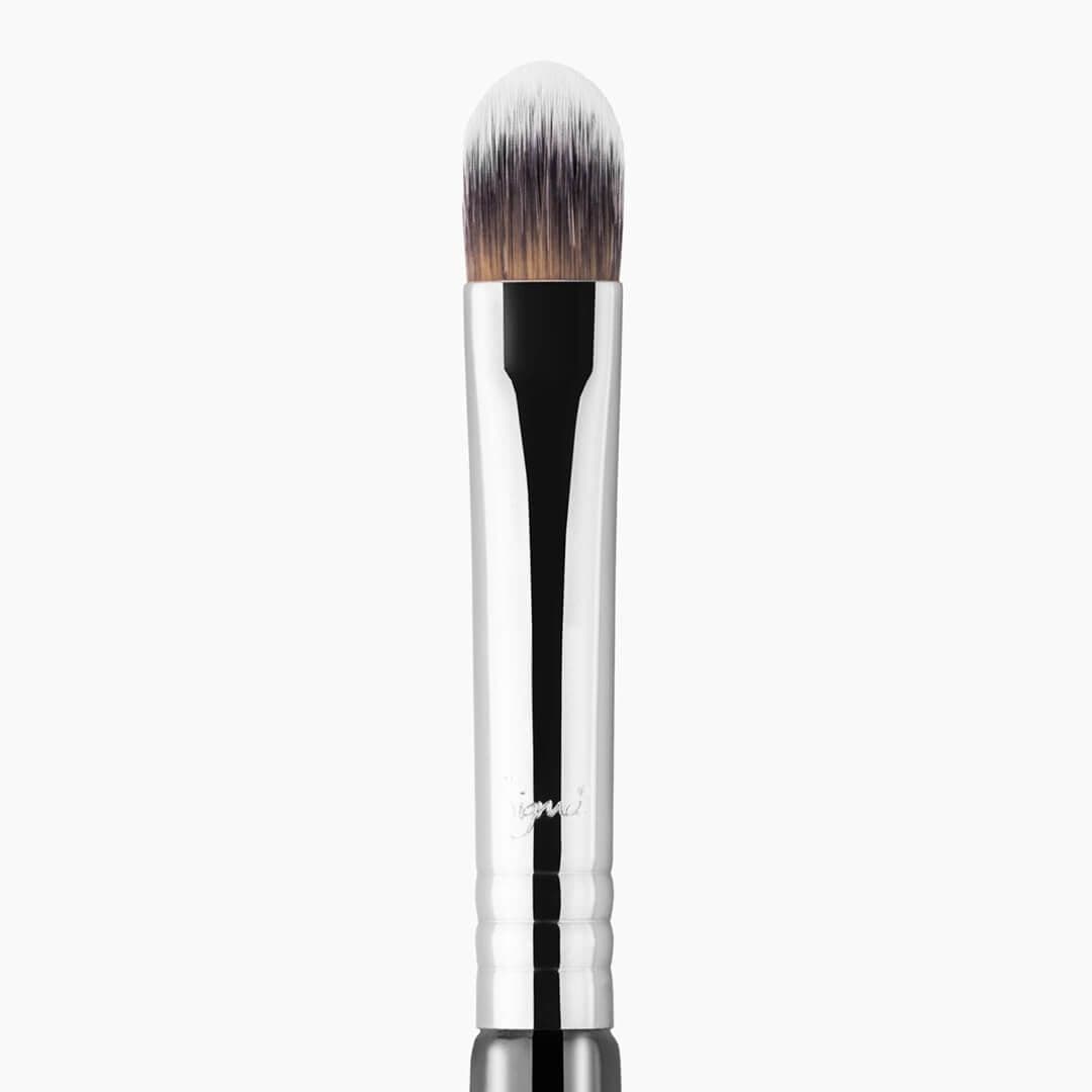 F70 - CONCEALER BRUSH