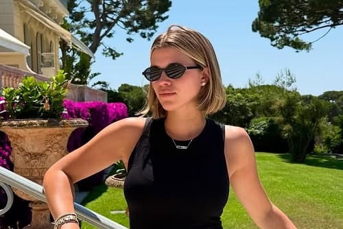 SOFIA GRAINGE’İN YENİ SAÇ KESİMİ